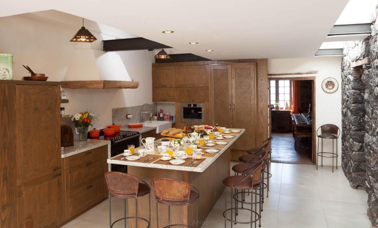 Historic Canarian House, Private Heated Infinity Pool, Bbq, Wifi + Panoramic Ocean Views Arona (Tenerife) Exterior foto